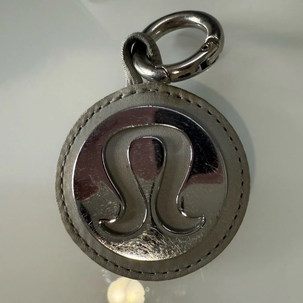 Lululemon Logo Mirror‎ Keychain